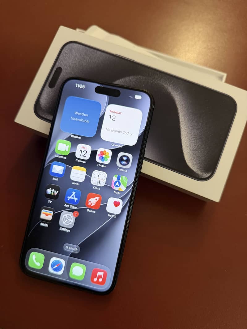 Apple iPhone 15 Pro Max 0