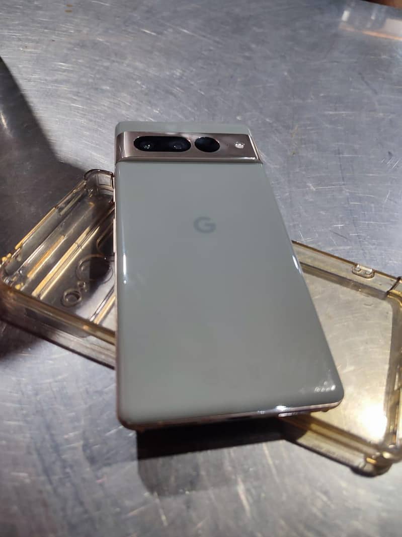 Google pixel 7 pro 2