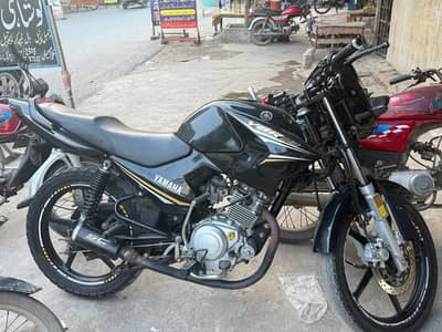 Yamaha YBR 2022 Model