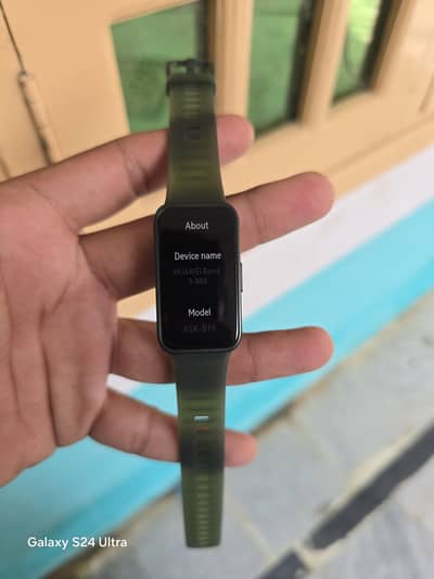 Huawei band 8 imported from kuwait