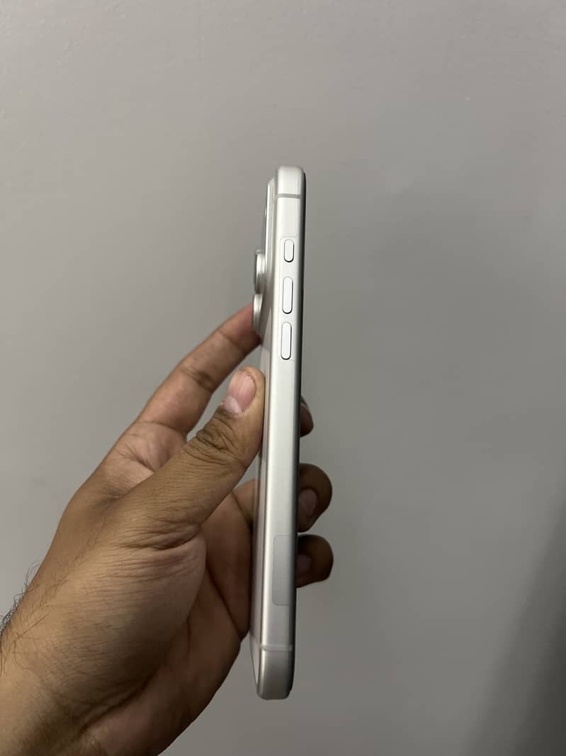 Apple iPhone 17 Pro Max 1