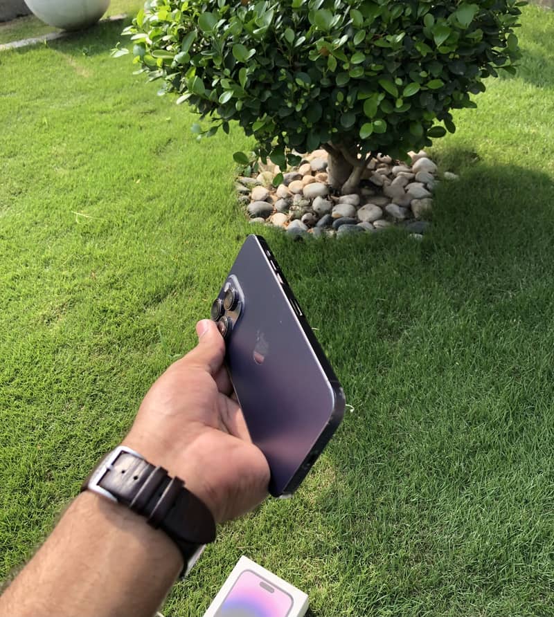 Apple iPhone 14 Pro Max 3