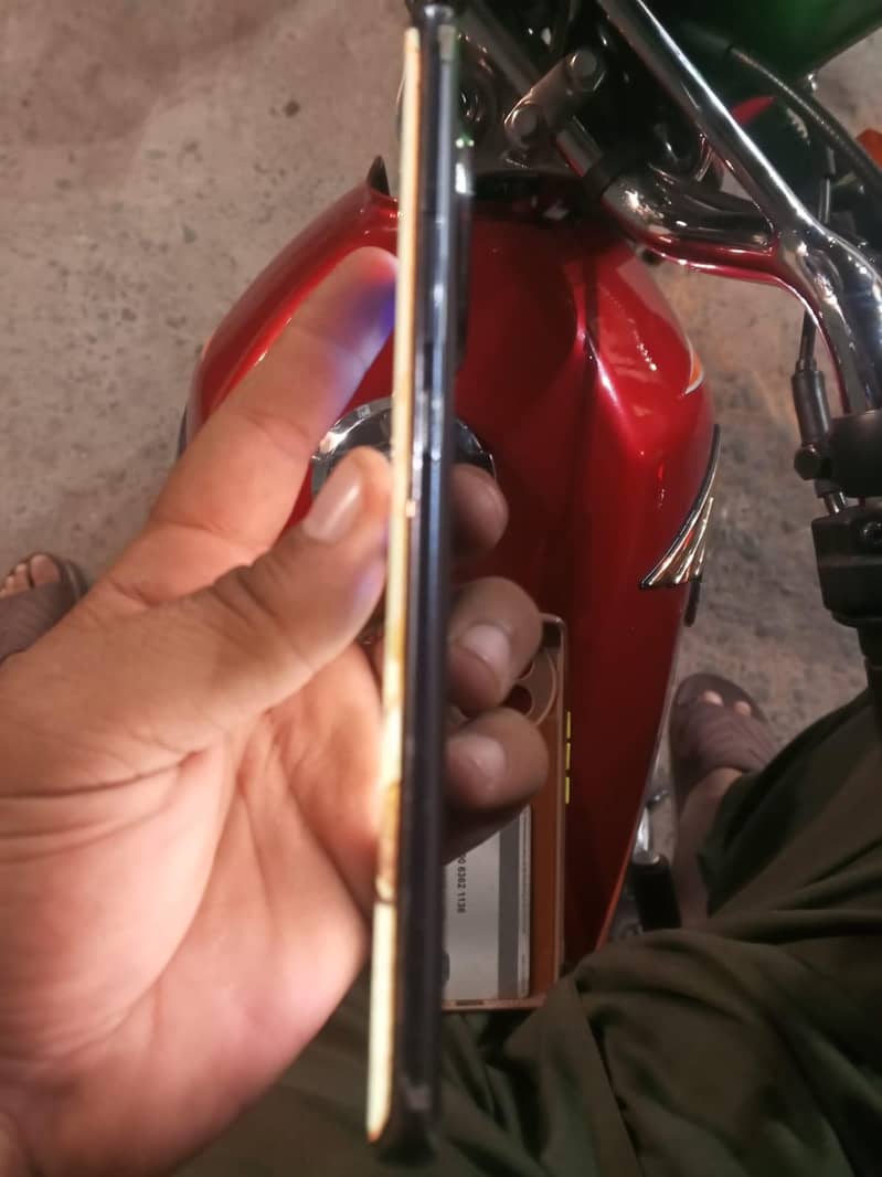 Tecno Spark 20 Pro Plus 2