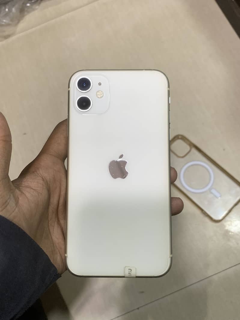 Apple iPhone 11 0