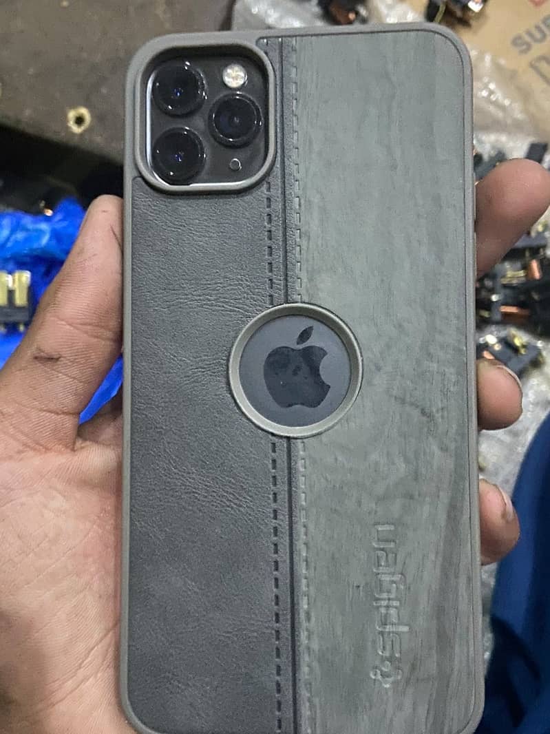 Apple iPhone 11 Pro Max 1