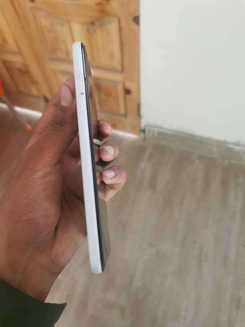 Google Pixel 3a XL 4