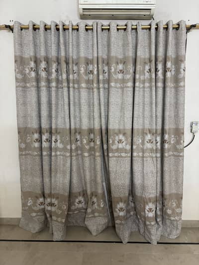 Curtains in amazing condition 10/10