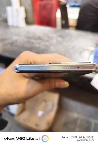 Vivo V29 12 GB 256 GB condition 10 by 10 complete Saman