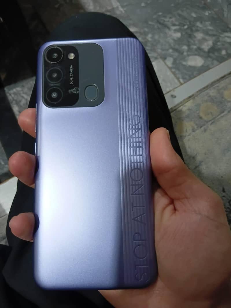 Tecno Spark 8C 3