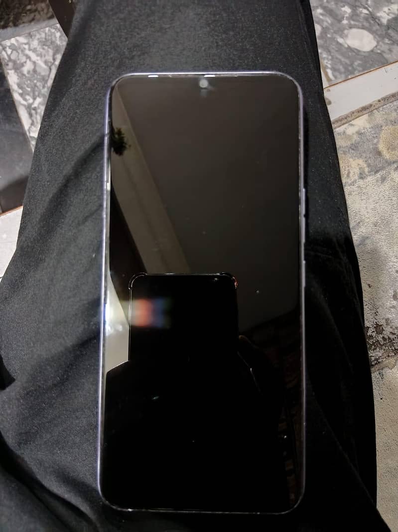 Tecno Spark 8C 4