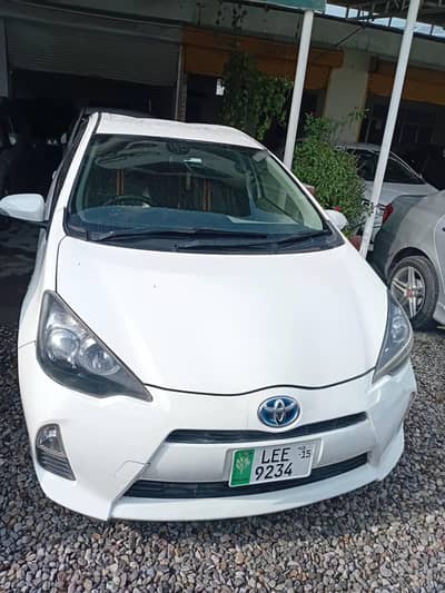 Toyota Aqua 2012