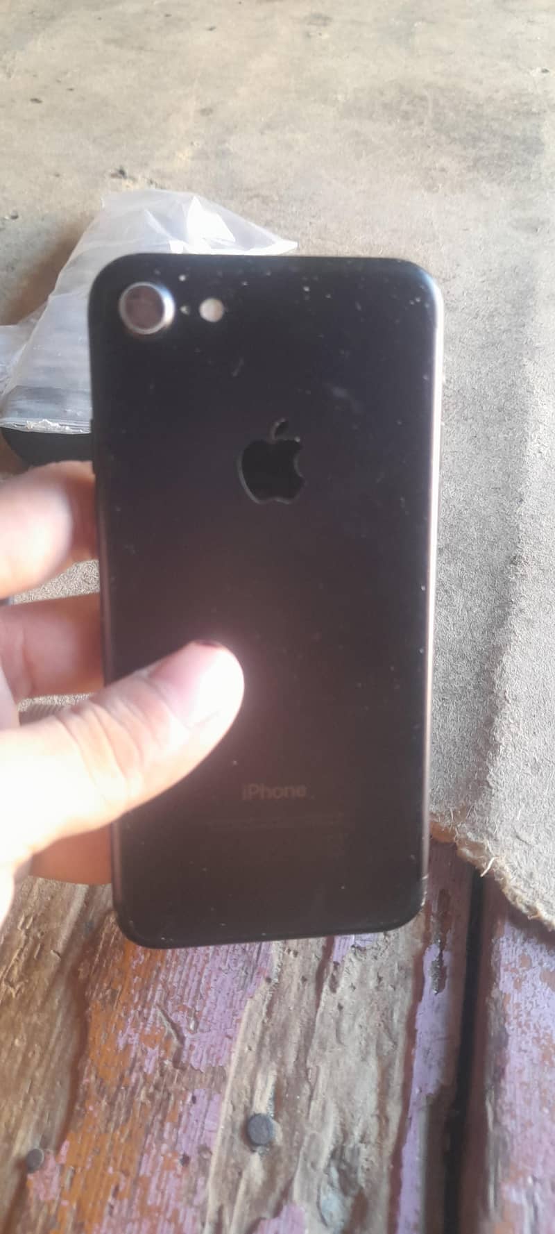 Apple iPhone 7 3