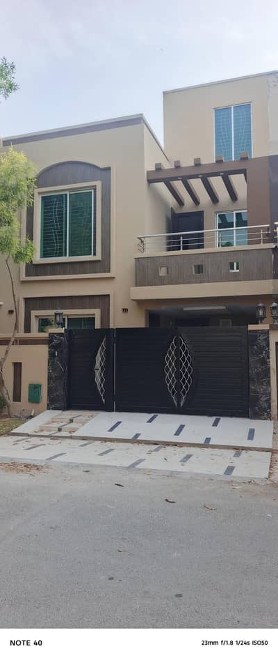 5 Marla Lower Portion Available For Rent In Bahria Town Lahore