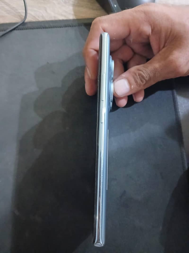 Xiaomi Redmi Note 14 Pro 3