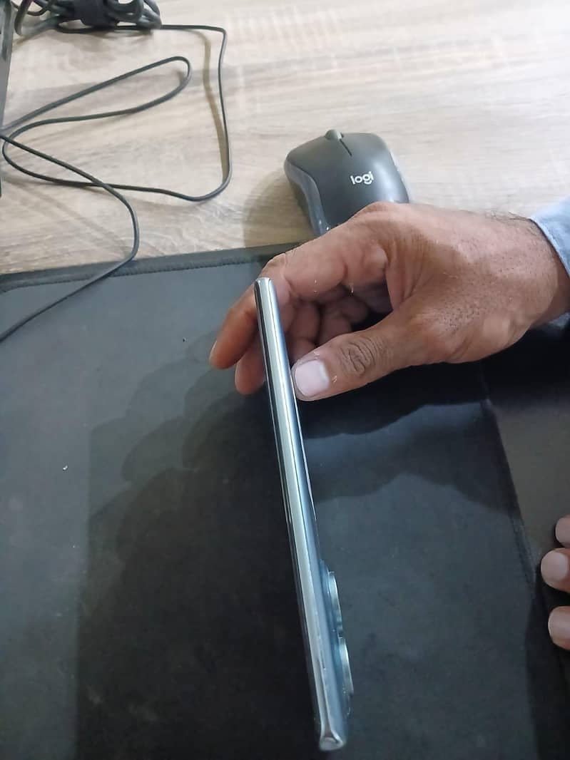 Xiaomi Redmi Note 14 Pro 5