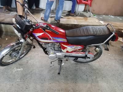 crown 125 all docoments compelet pori bike orangnal condishion me ha