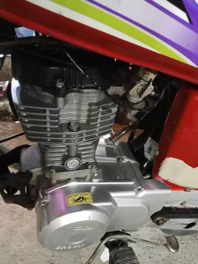 crown 125 all docoments compelet pori bike orangnal condishion me ha