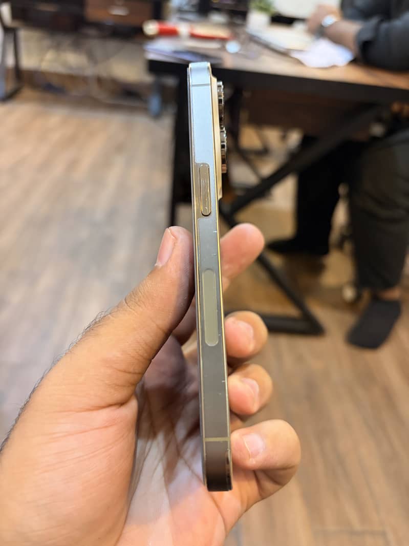 Apple iPhone 14 Pro 1