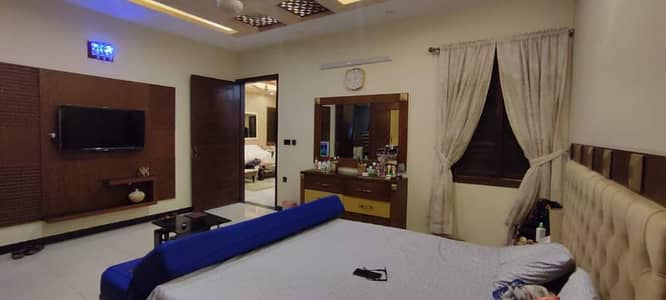 300sq yd corner Ground+1 house for sale