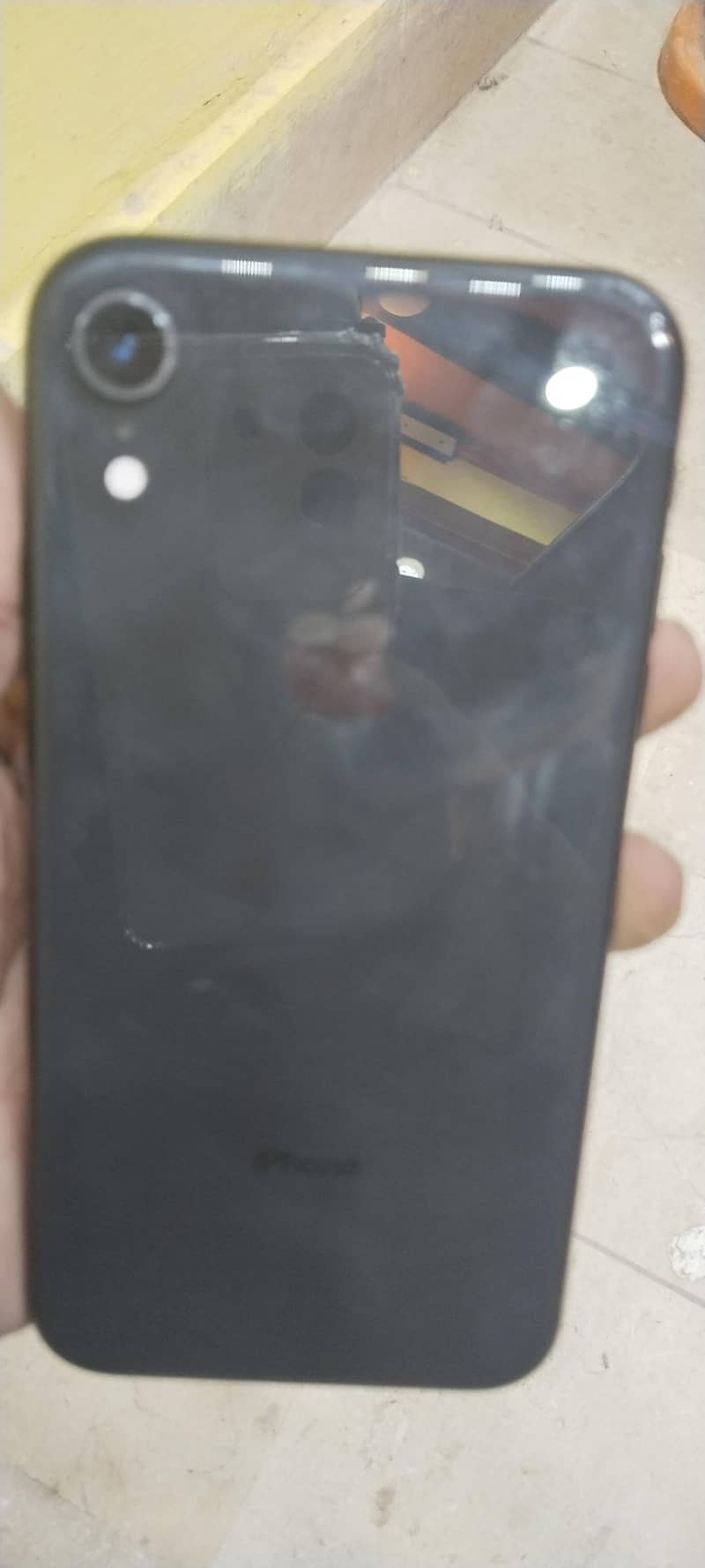 Apple iPhone XR 4