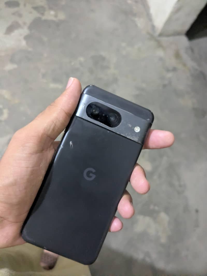 Google Pixel 8 1