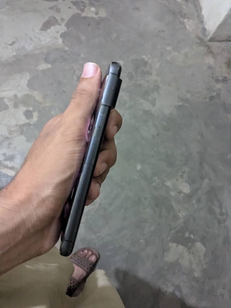 Google Pixel 8 5