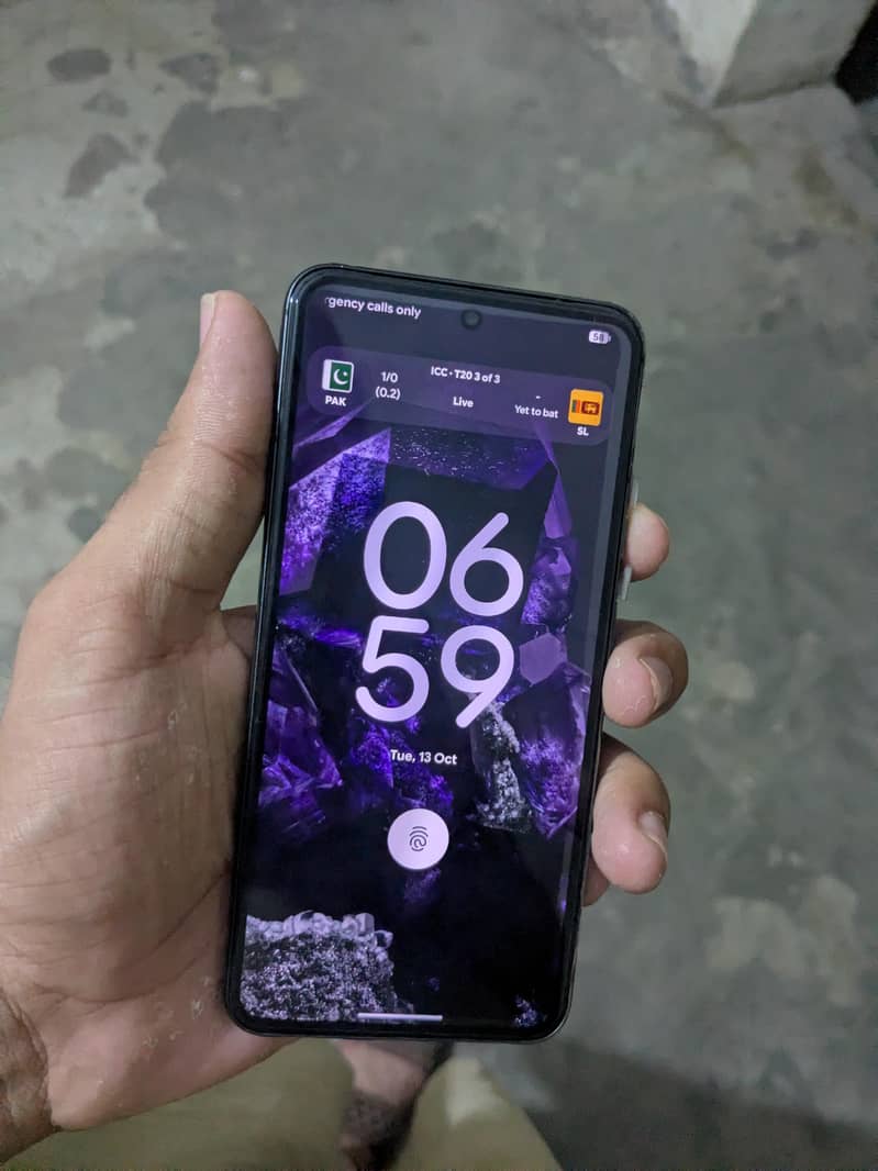 Google Pixel 8 6
