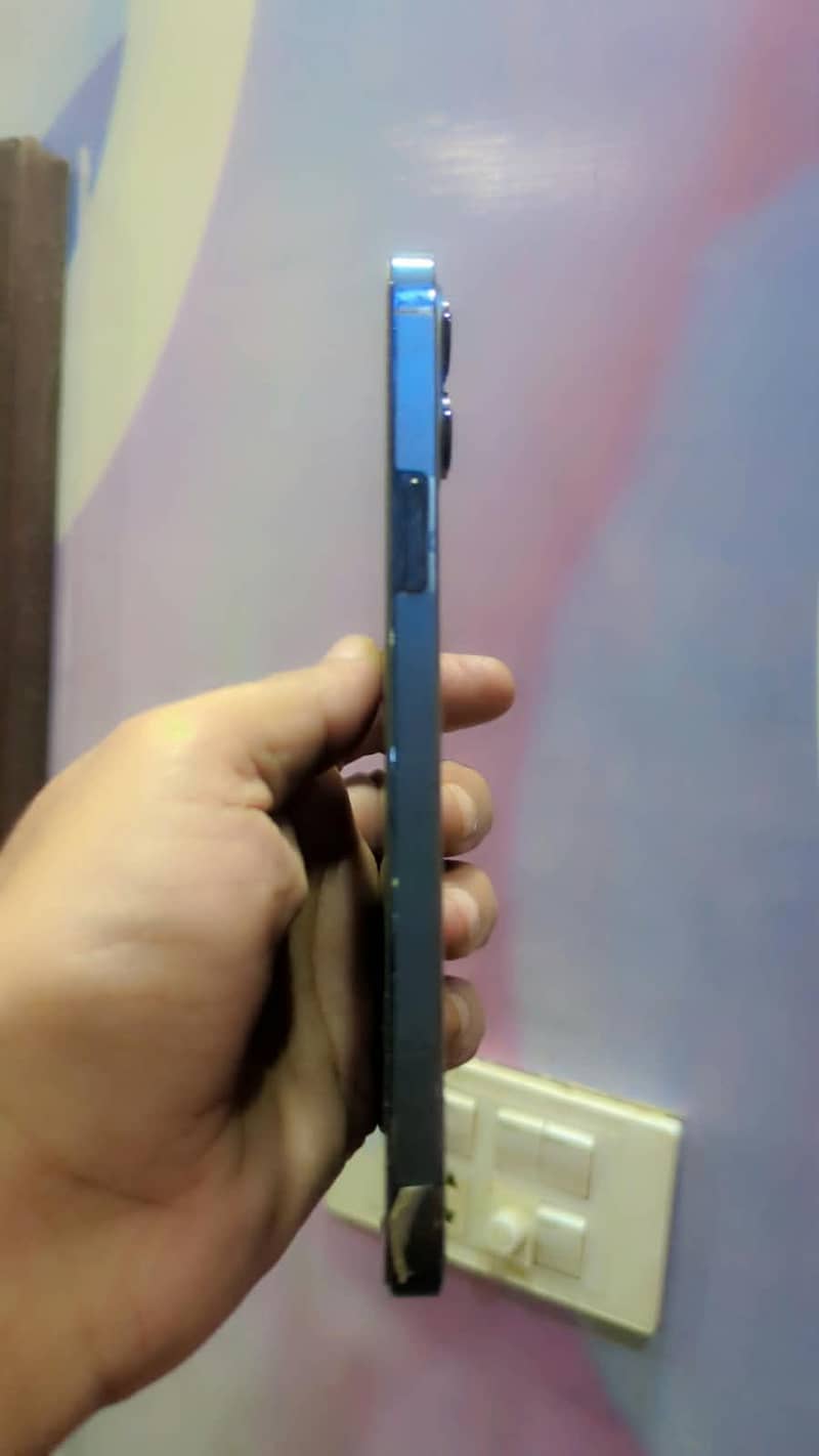 Apple iPhone 12 Pro Max 3