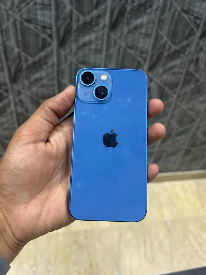 Apple iPhone 13 mini 0