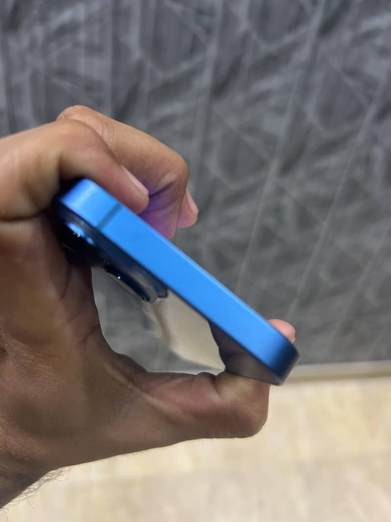 Apple iPhone 13 mini 3
