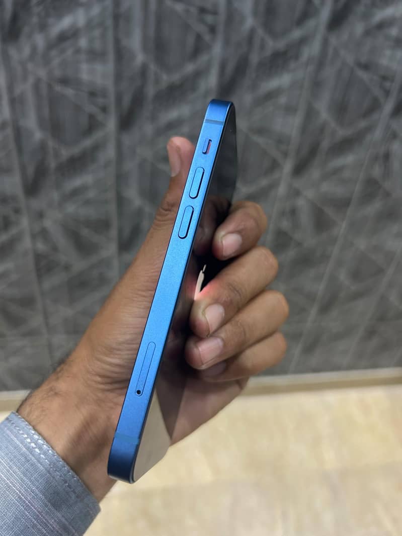 Apple iPhone 13 mini 5