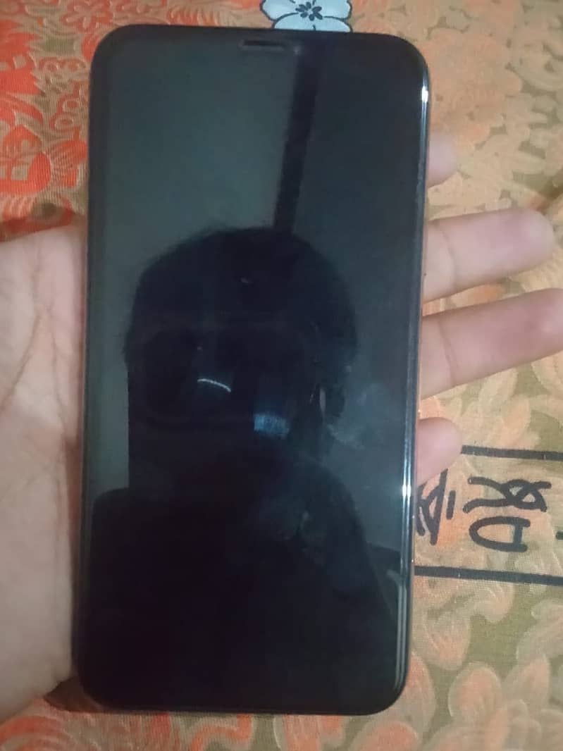Apple iPhone XS 0