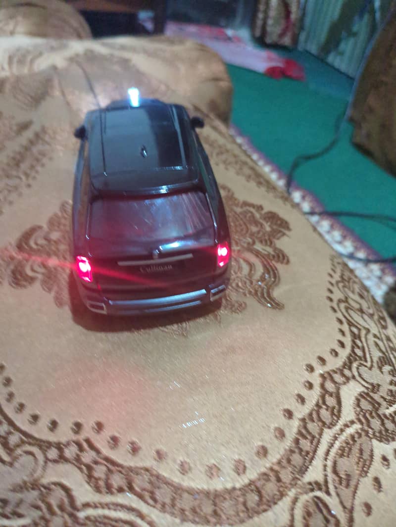 die cast car 1