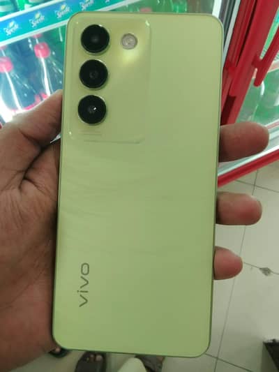 Vivo Y100