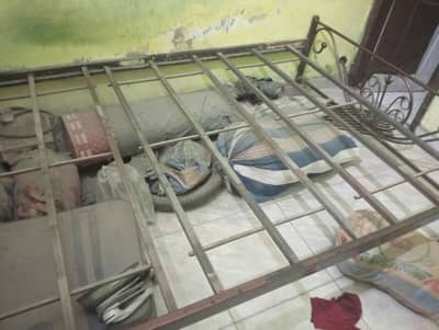 king size rod iron bed with foam very good condition