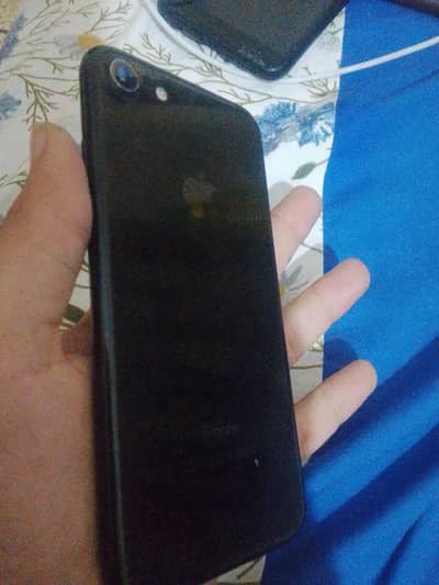 Apple iPhone 7