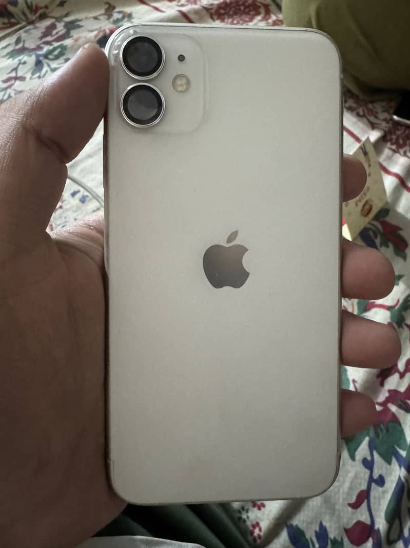 Apple iPhone 11 0