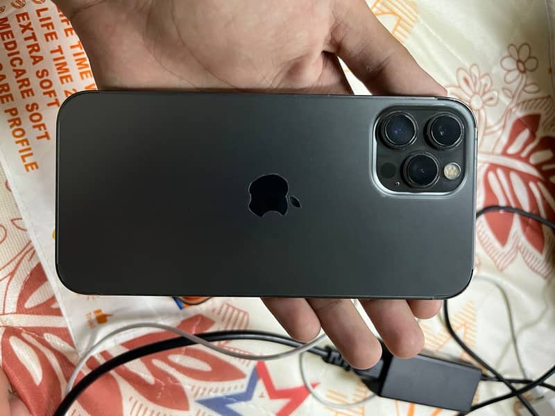 Apple iPhone 12 Pro Max 1