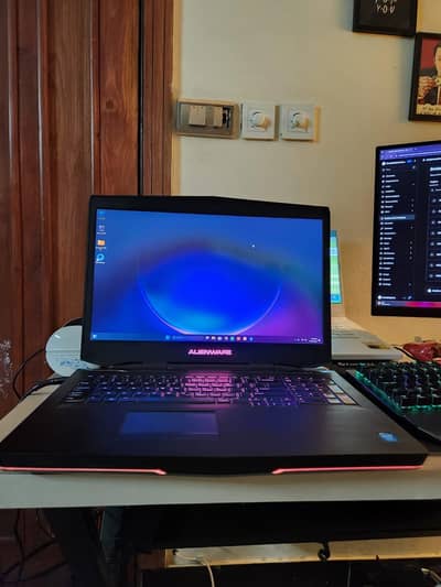 Alienware Gaming Laptop (10/10 imported)