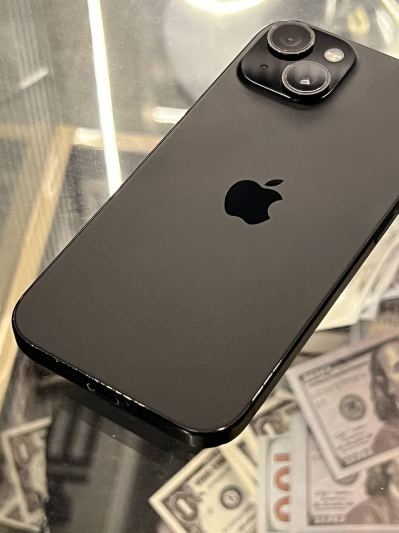 Apple iPhone 15 1
