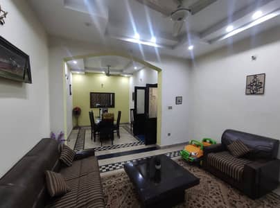 10 MARLA UPPER PORTION AVAILABLE FOR RENT IN NASHEMAN IQBAL PHASE 1