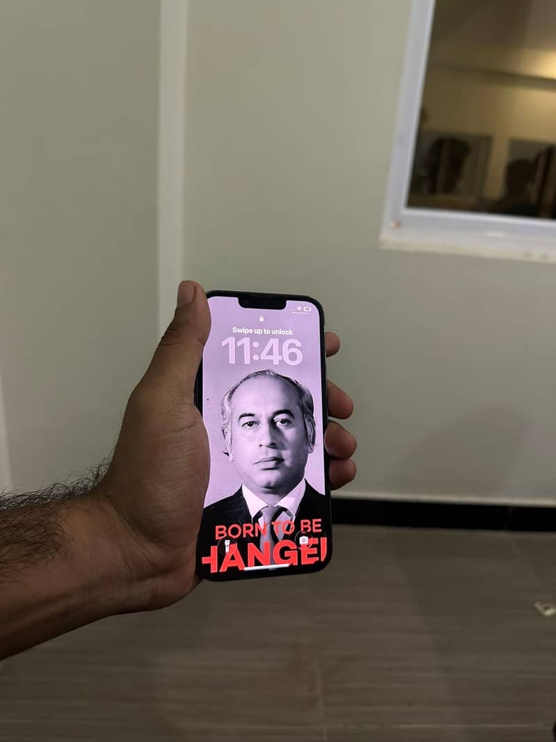 Apple iPhone 13 Pro 4