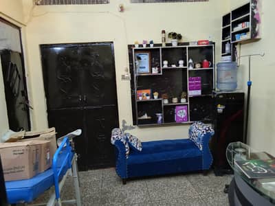 female staff chaye gyne clinic kay liye sham 6 se rat 11 bje