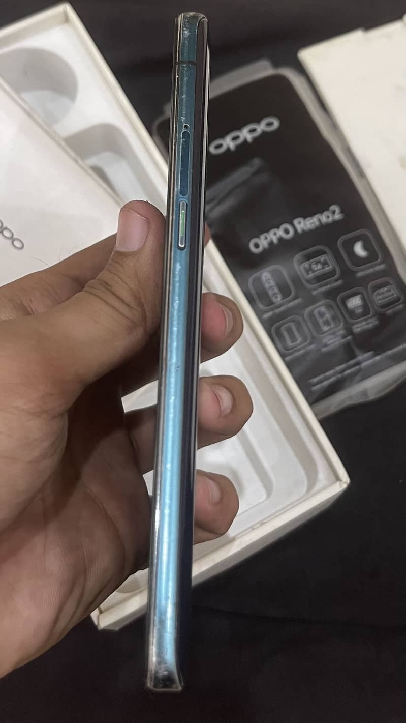 OPPO Reno 2 3