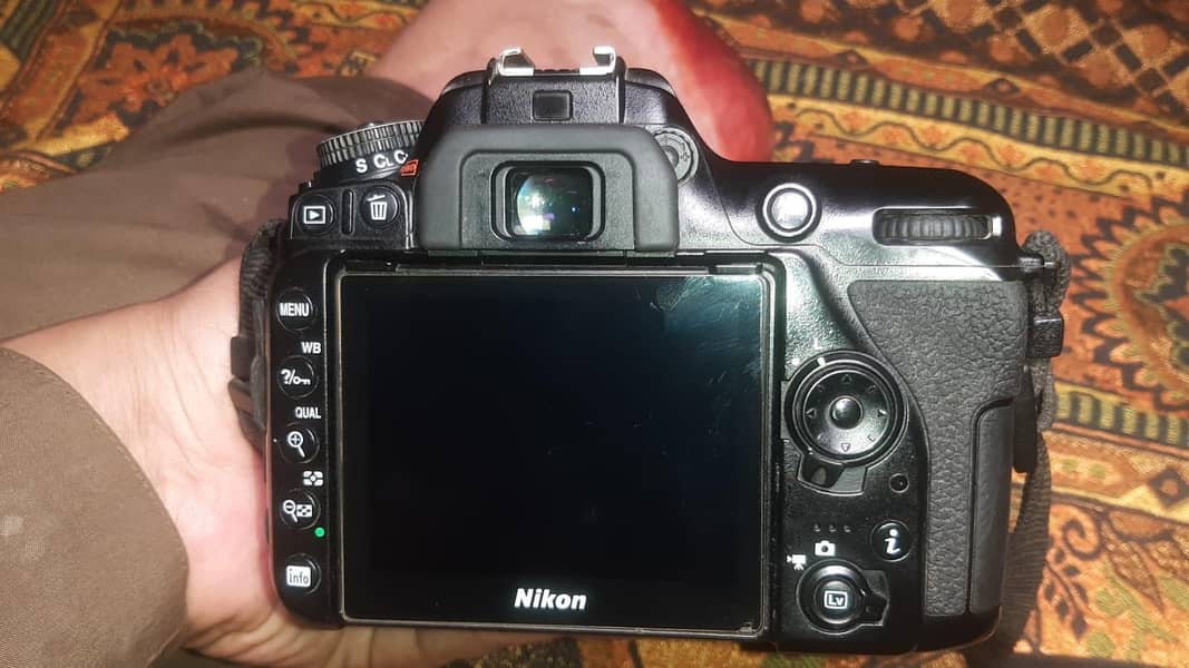d7500 Nikon 2