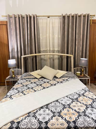 iron bed