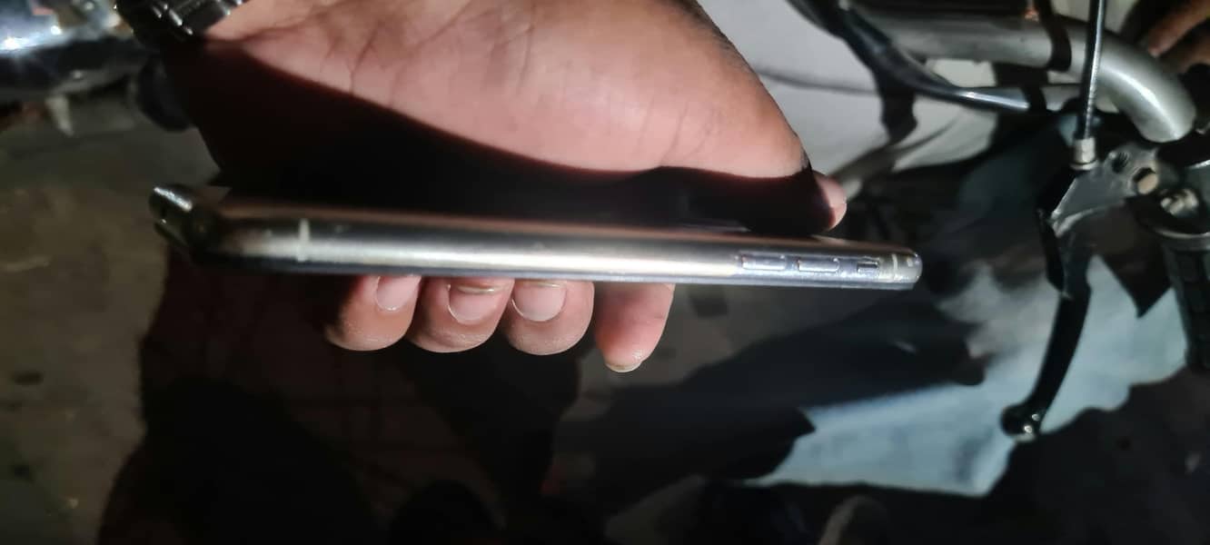 Apple iPhone XS 2