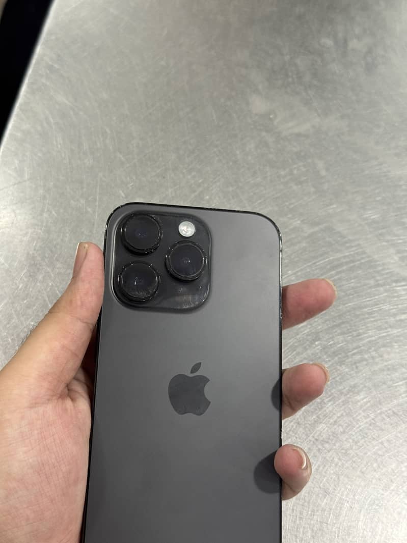 Apple iPhone 14 Pro 0