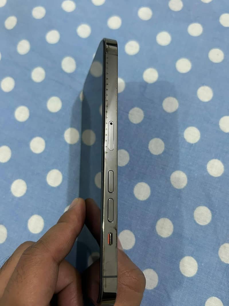 iphone 13 pro 4