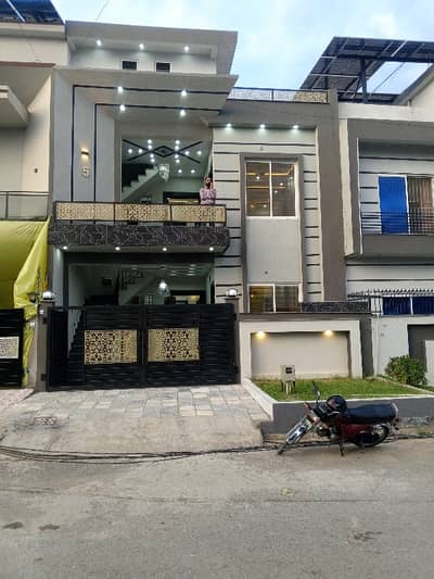 New Double 5 Marla House Demand 2.50 Tahir Khan 03115850472